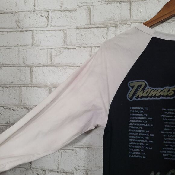 Thomas Rhett 2018 graphic top - Picture 12 of 13